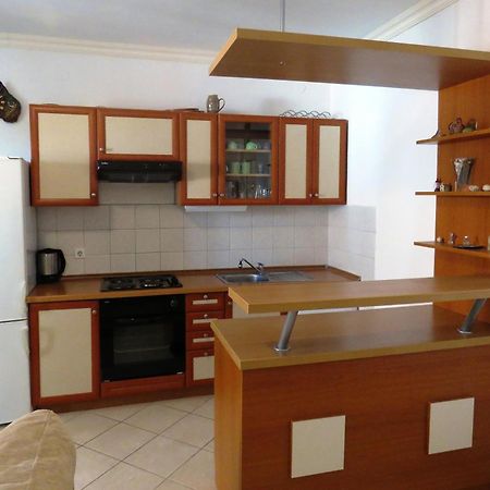 Apartments Party Новаля Екстер'єр фото